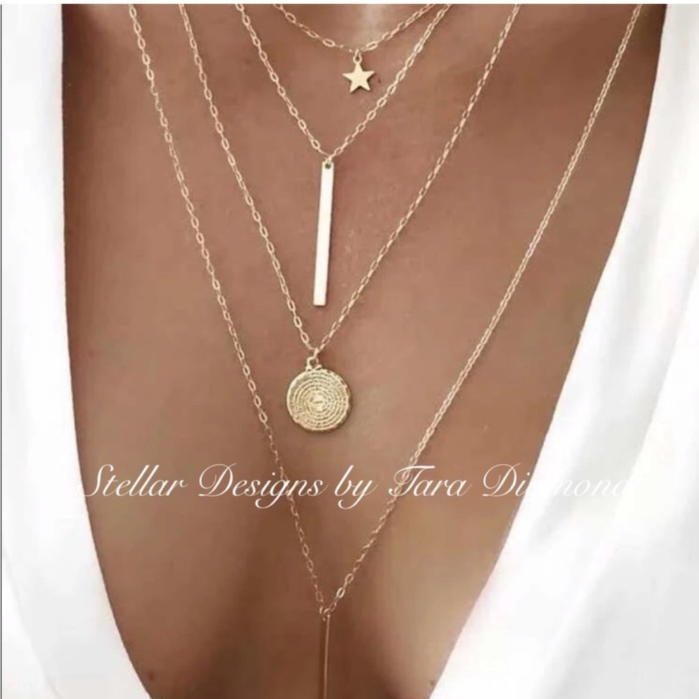 Stellar layering necklace🌙